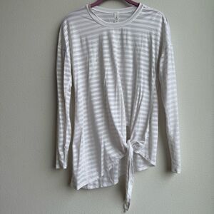 Women’s Lululemon Tie Your Practice Tie Front Long Sleeve Shirt Size 4 Rip Tag